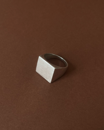 Anillo Cuadrado Maxima <i>talla 12</i>