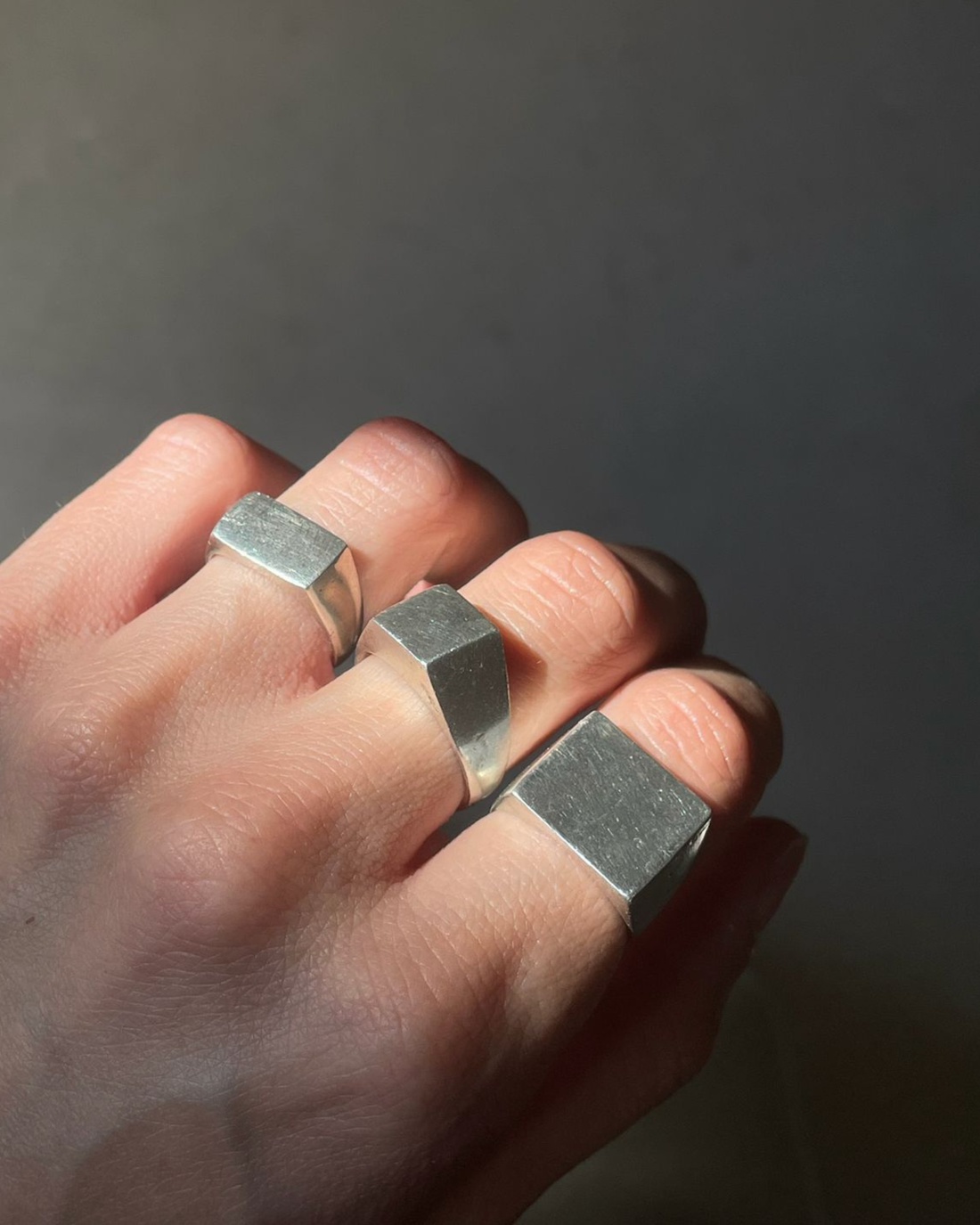 Anillo Cuadrado Maxima <i>talla 12</i>