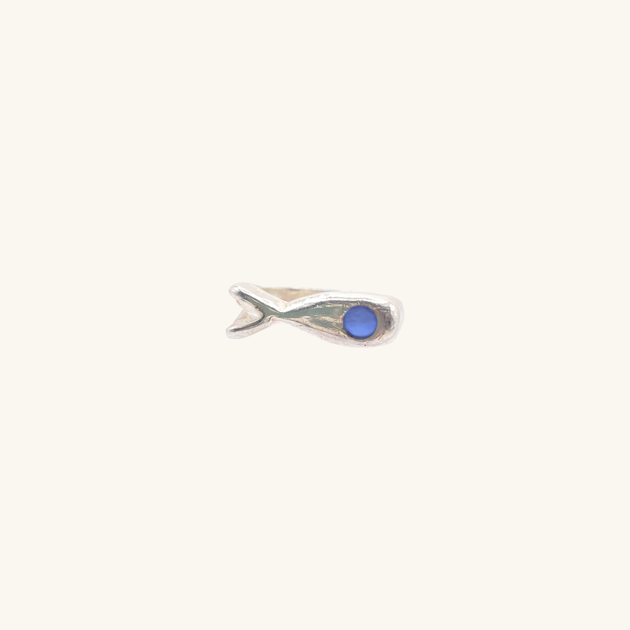Anillo Pez <i>talla 11</i>
